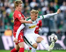 开云在线入口 -包含从门兴格拉德巴赫围绕欧超杯伤情更新到今晚金州勇士调整名单以备欧冠，达拉斯独行侠今晨再遭质疑的词条